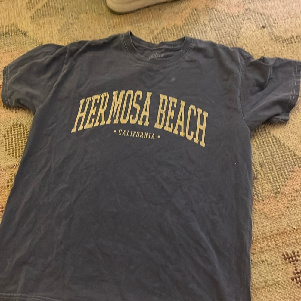 faded blue beach tee